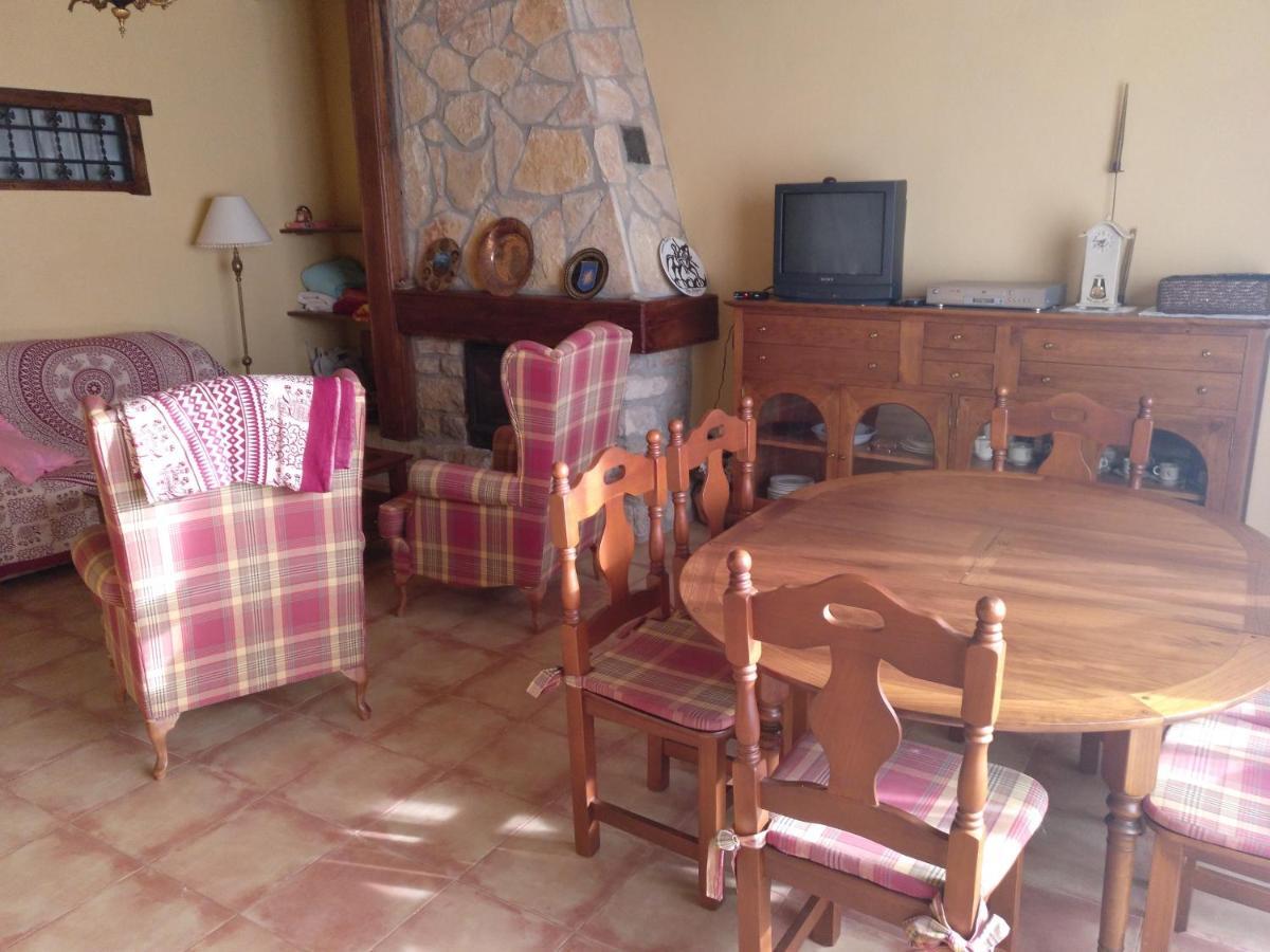 Casa Rural Amador Villarroya de los Pinares Exterior foto