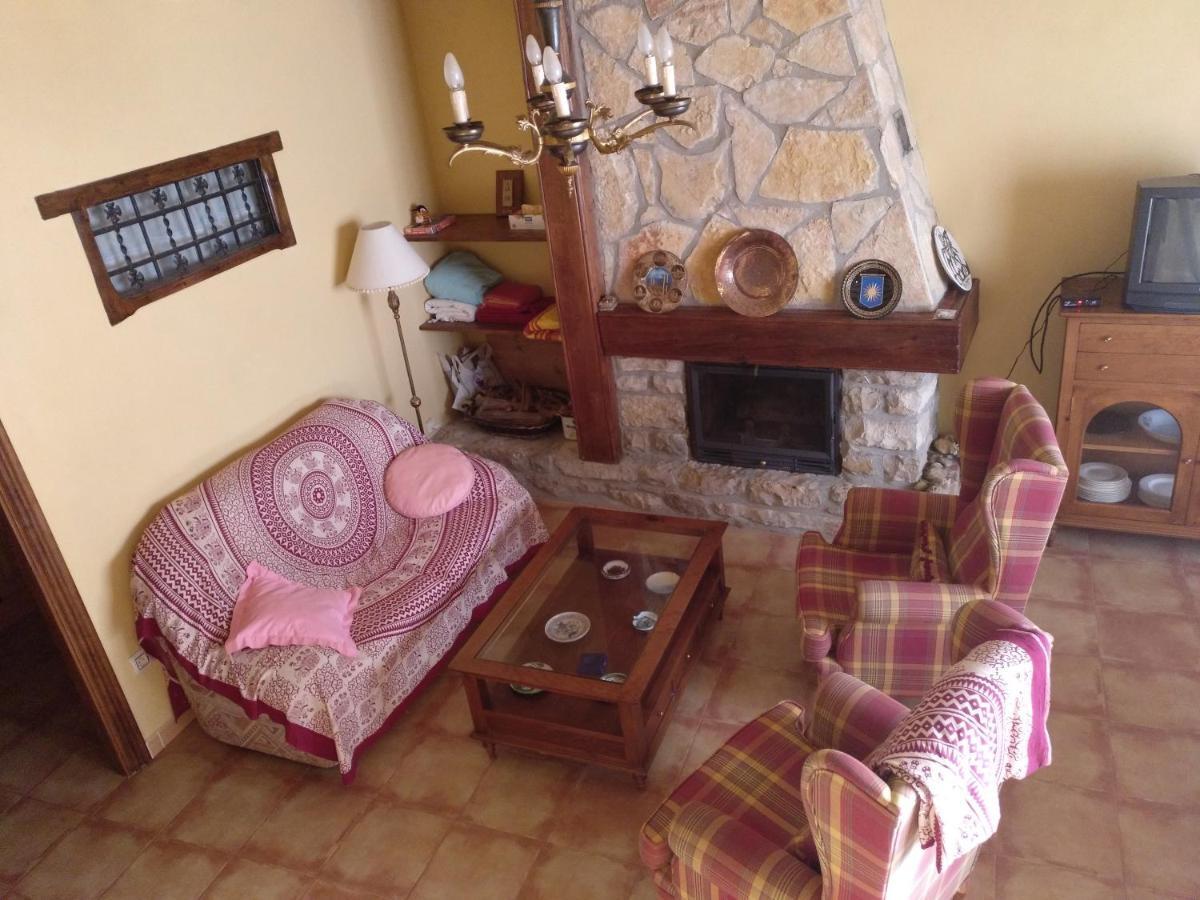 Casa Rural Amador Villarroya de los Pinares Exterior foto